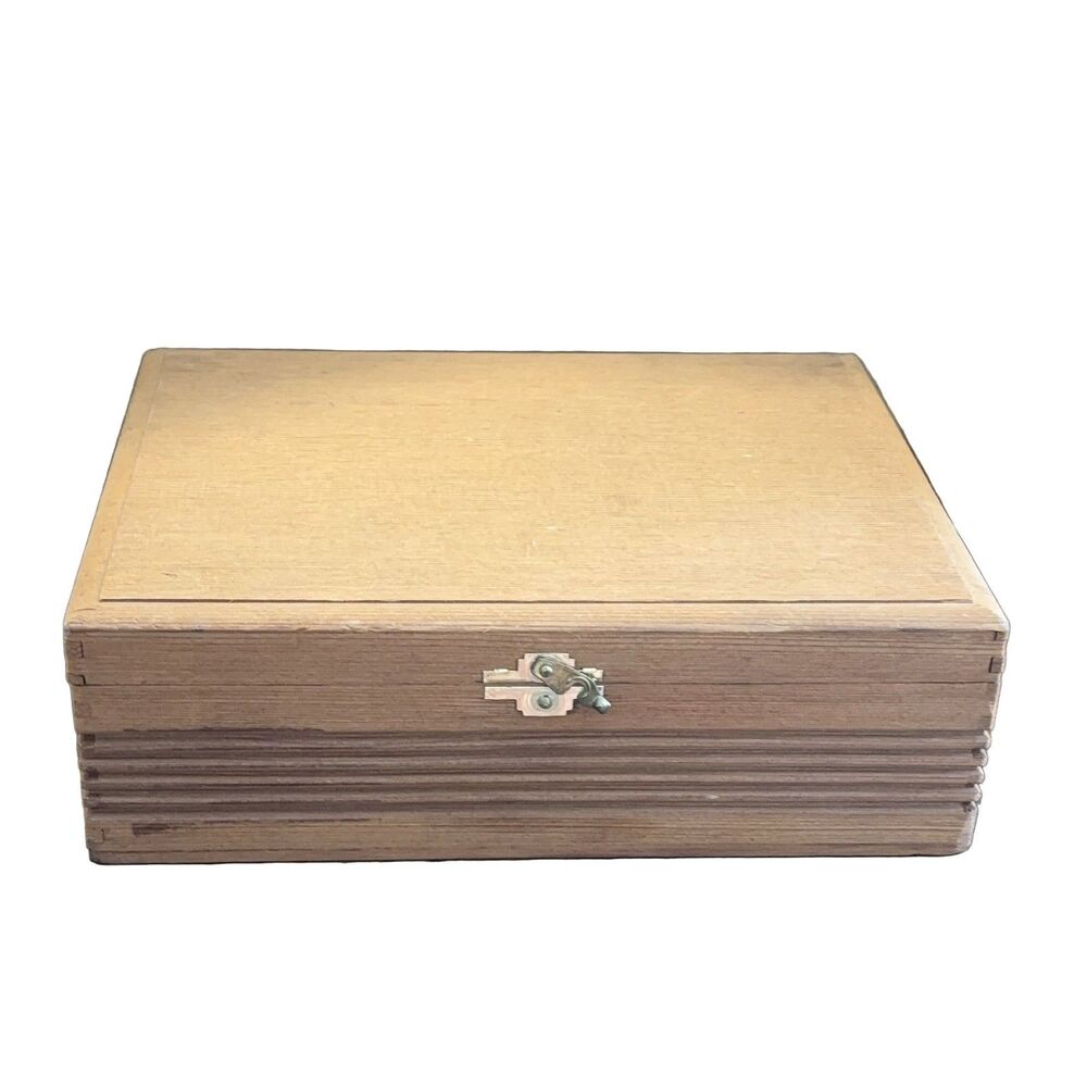 House of Windsor Palmas Wood Cigar Box 50 Capacity Hinged Lid empty